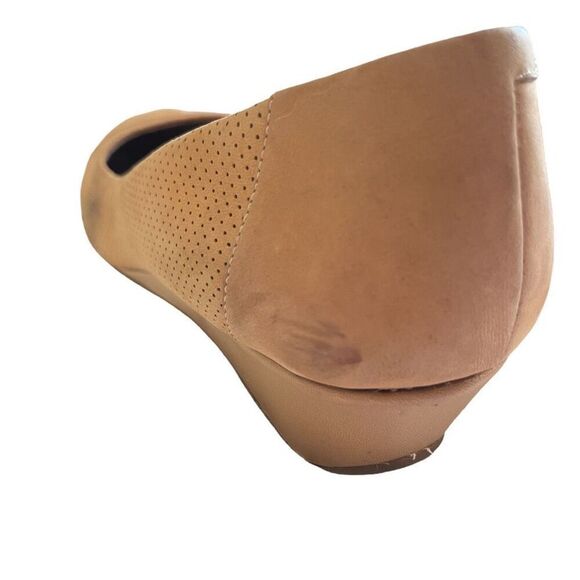 EASY SPIRIT Dalee Wedge Pumps in Breathable Natural Tan, Size 9.5 - Picture 7 of 9